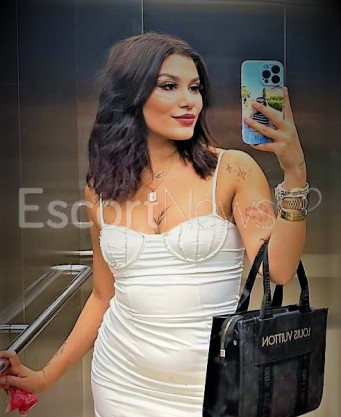 Photo escort girl Esra: the best escort service