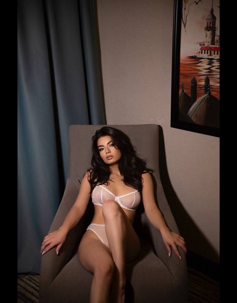 Fresno Latina Escort